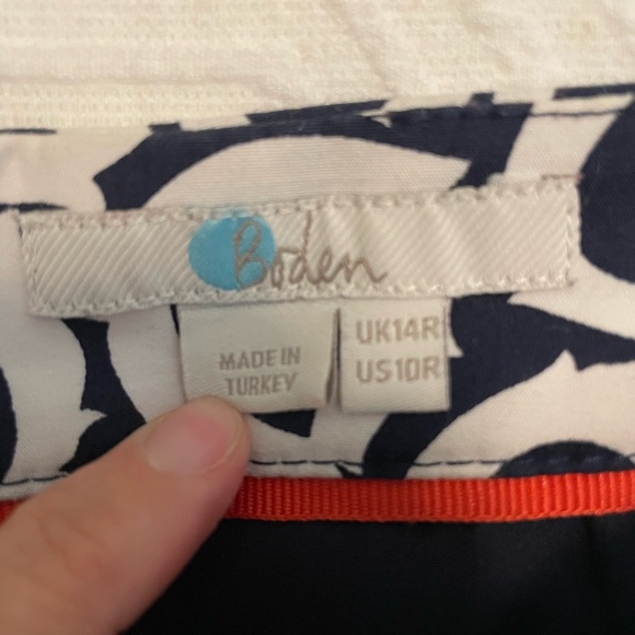 Pencil Skirt - Picture 2 of 4